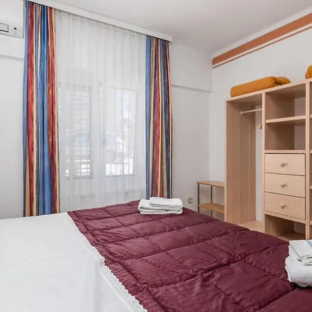 Apartment In Barbat With Kitchen Barbat na Rabu