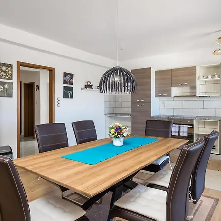In Barbat With Kitchen Apartamento Barbat na Rabu